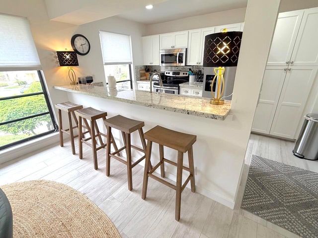616 Brackenwood Cove 616, Palm Beach Gardens, FL 33418
