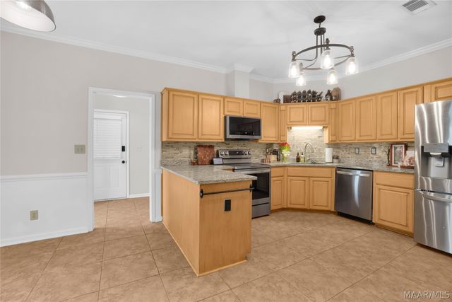 8211 Greyfield Drive, Montgomery, AL 36117