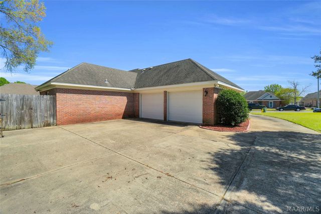 8211 Greyfield Drive, Montgomery, AL 36117