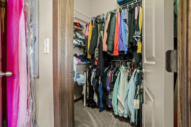 630 38th Avenue E, West Fargo, ND 58078