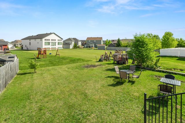 630 38th Avenue E, West Fargo, ND 58078