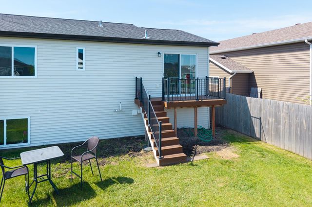 630 38th Avenue E, West Fargo, ND 58078