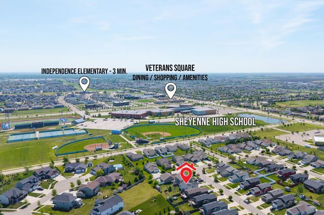 630 38th Avenue E, West Fargo, ND 58078