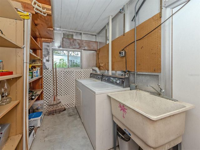 222 SCHOONER STREET, North Port, FL 34287