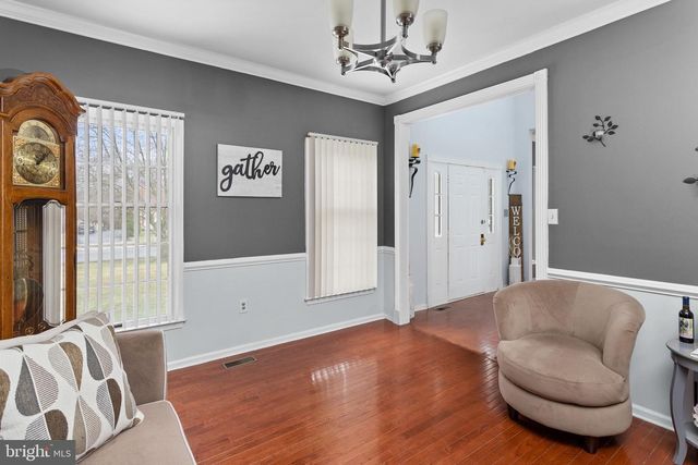 218 HERITAGE DR, Columbus, NJ 08022