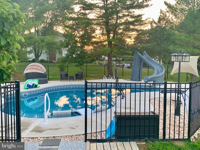 218 HERITAGE DR, Columbus, NJ 08022