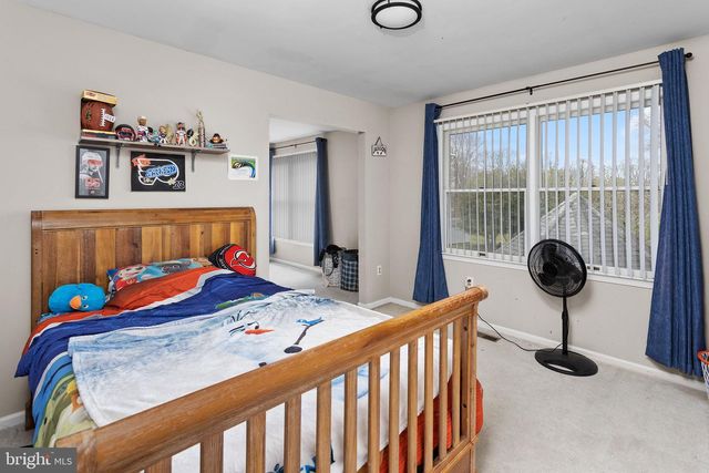 218 HERITAGE DR, Columbus, NJ 08022