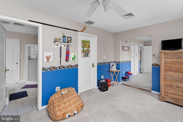 218 HERITAGE DR, Columbus, NJ 08022