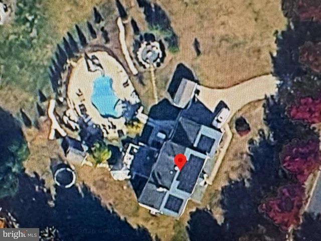 218 HERITAGE DR, Columbus, NJ 08022