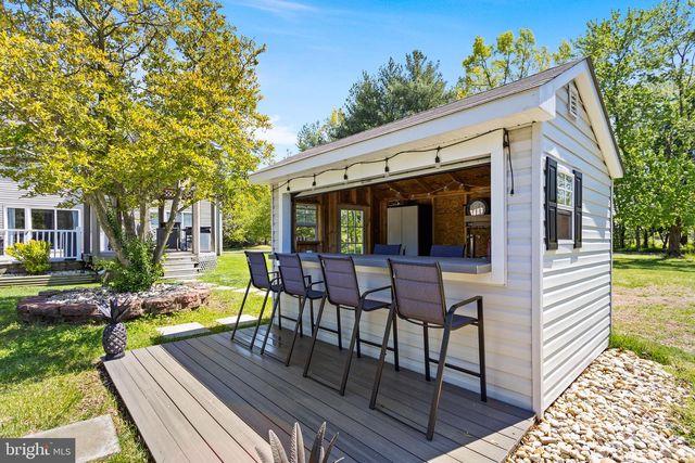 218 HERITAGE DR, Columbus, NJ 08022