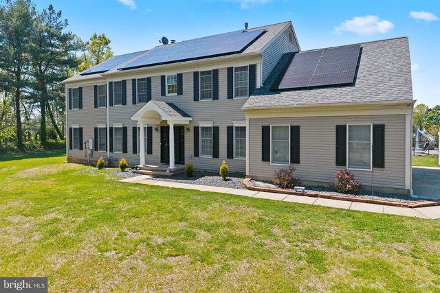 218 HERITAGE DR, Columbus, NJ 08022