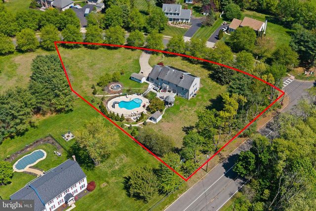 218 HERITAGE DR, Columbus, NJ 08022