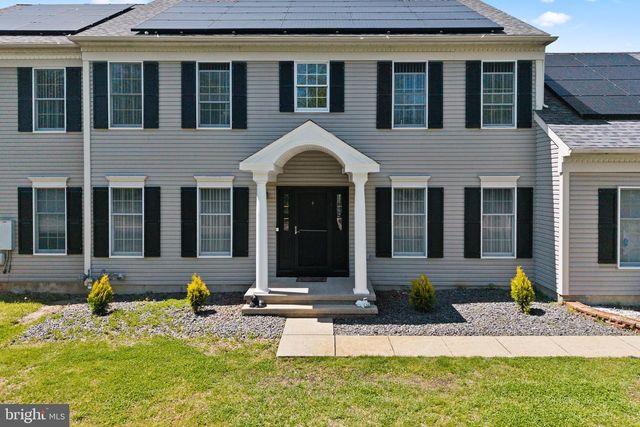 218 HERITAGE DR, Columbus, NJ 08022