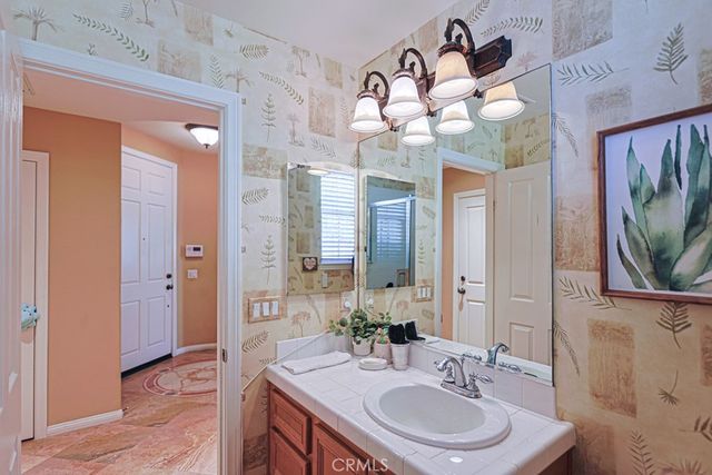 1829 Swan Falls, Simi Valley, CA 93065