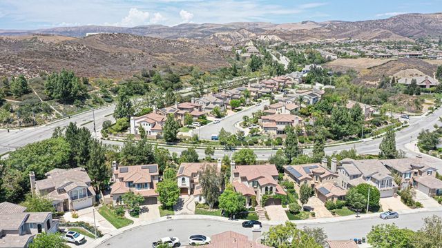 1829 Swan Falls, Simi Valley, CA 93065