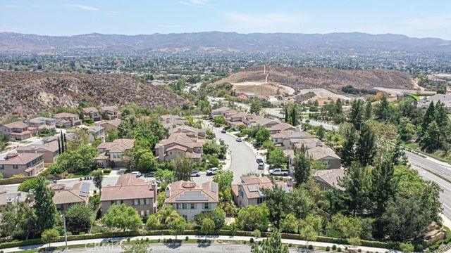 1829 Swan Falls, Simi Valley, CA 93065