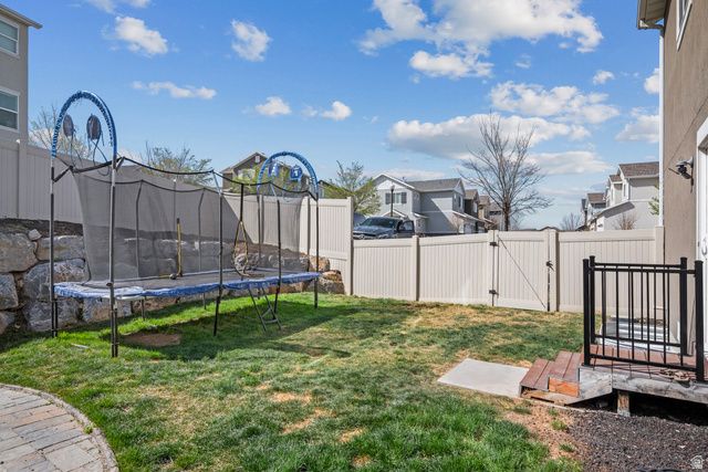 299 W WILLOW CREEK DR, Saratoga Springs, UT 84045