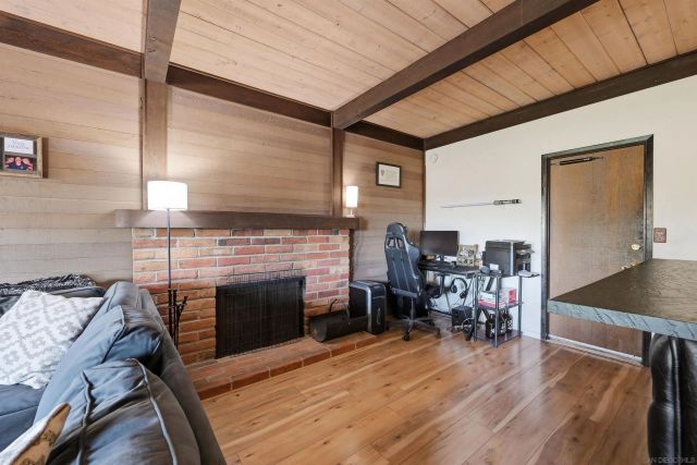 8621 Dunwoodie Rd, Santee, CA 92071