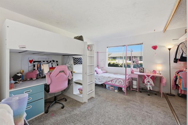 8621 Dunwoodie Rd, Santee, CA 92071