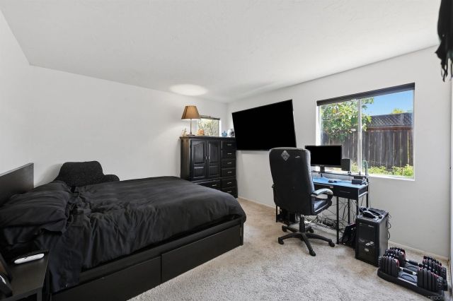 8621 Dunwoodie Rd, Santee, CA 92071