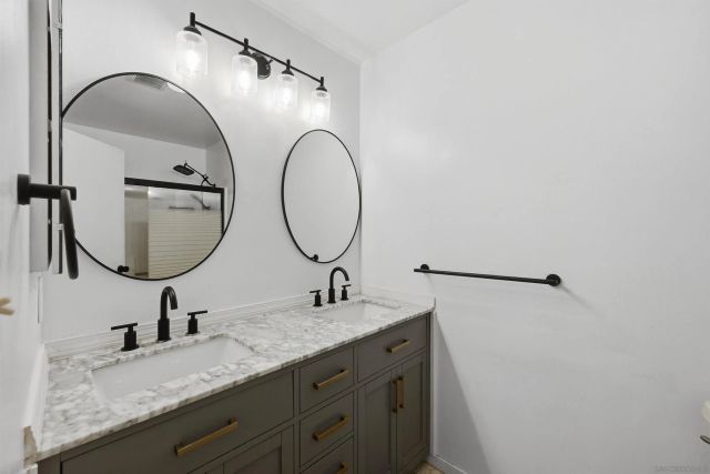 8621 Dunwoodie Rd, Santee, CA 92071