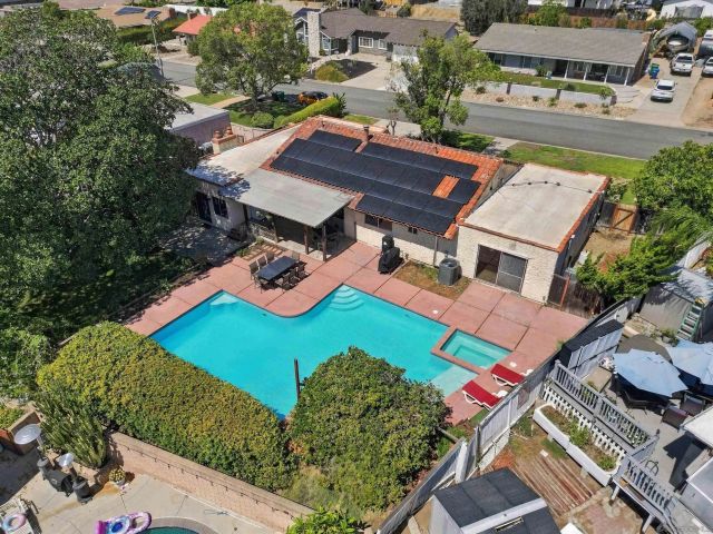 8621 Dunwoodie Rd, Santee, CA 92071