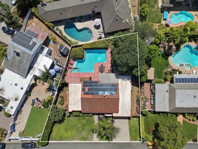 8621 Dunwoodie Rd, Santee, CA 92071
