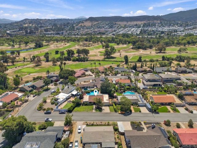 8621 Dunwoodie Rd, Santee, CA 92071