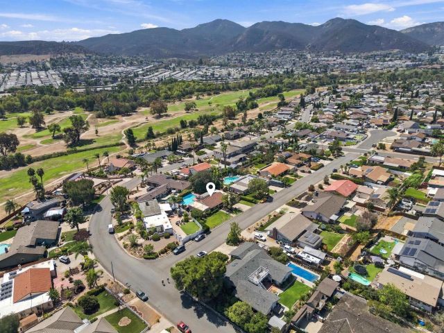 8621 Dunwoodie Rd, Santee, CA 92071