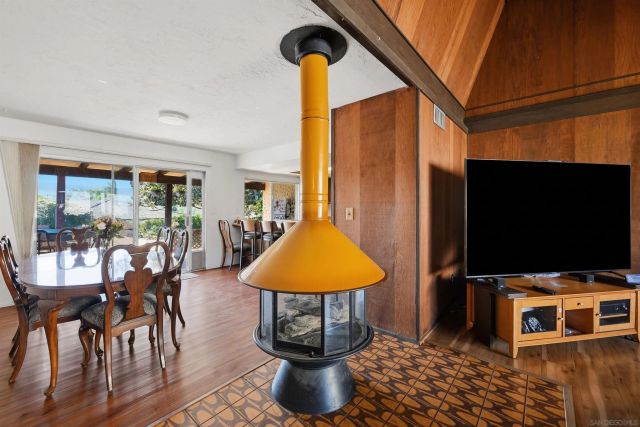 8621 Dunwoodie Rd, Santee, CA 92071