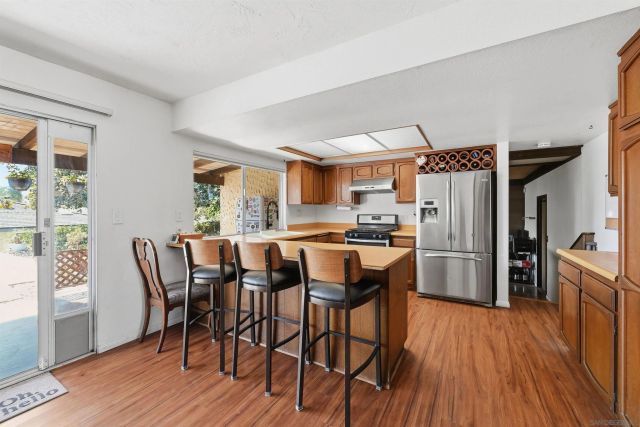 8621 Dunwoodie Rd, Santee, CA 92071
