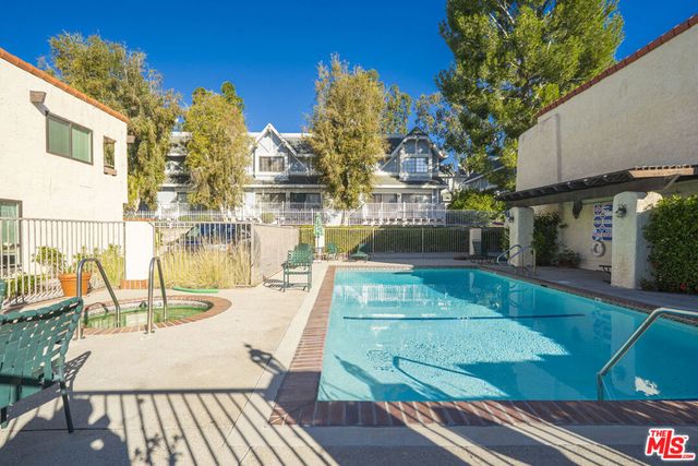 10126 Reseda Boulevard 105, Northridge, CA 91324