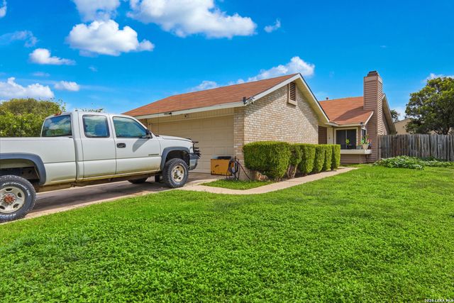 9609 Little Bend, San Antonio, TX 78250