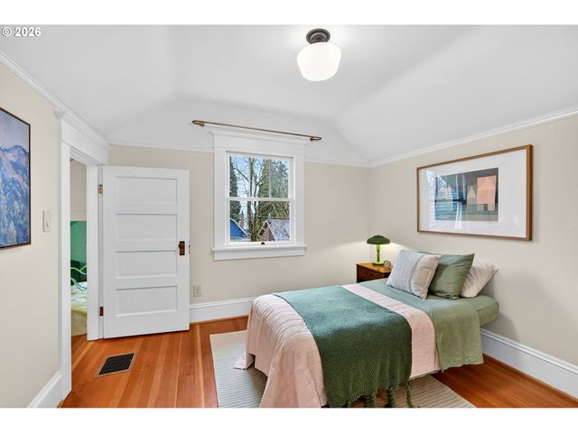 1812 Ne 48TH Ave, Portland, OR 97213