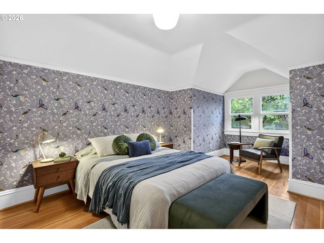 1812 Ne 48TH Ave, Portland, OR 97213