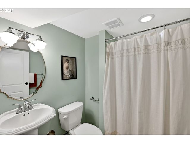 1812 Ne 48TH Ave, Portland, OR 97213