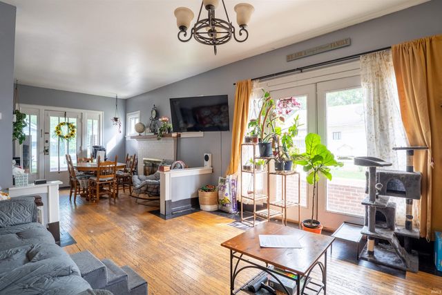 3002 Arlington Avenue, Evansville, IN 47712