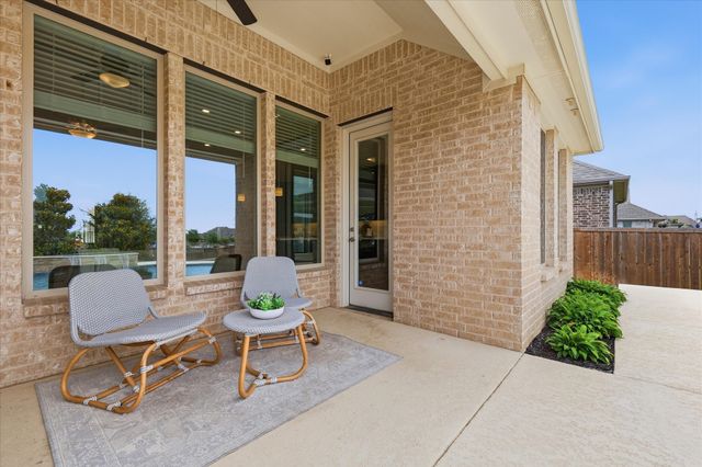 6612 Dolan Falls Drive, Flower Mound, TX 76226