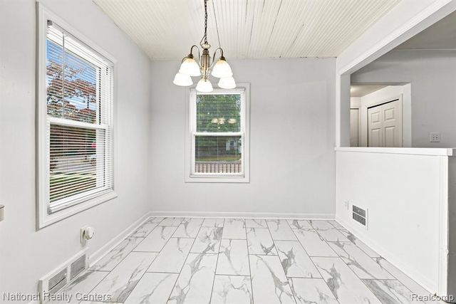 22165 Hayes Avenue, Eastpointe, MI 48021