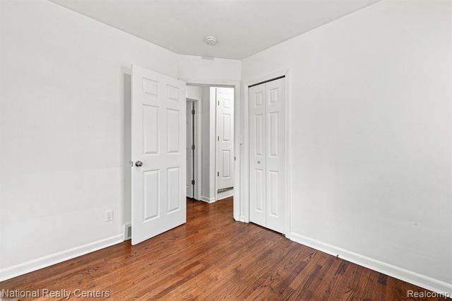 22165 Hayes Avenue, Eastpointe, MI 48021