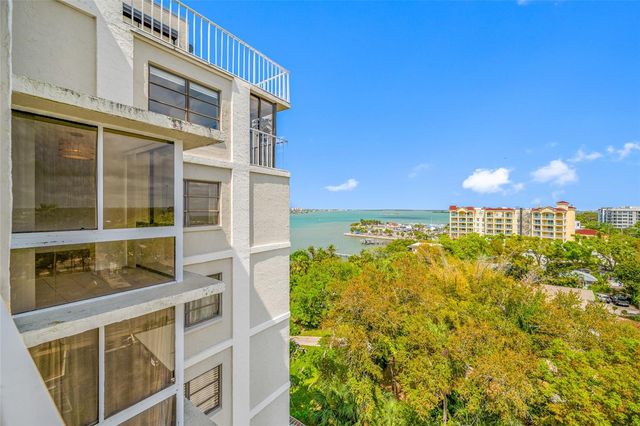 500 N OSCEOLA AVENUE 810, Clearwater, FL 33755