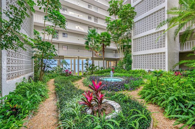 500 N OSCEOLA AVENUE 810, Clearwater, FL 33755