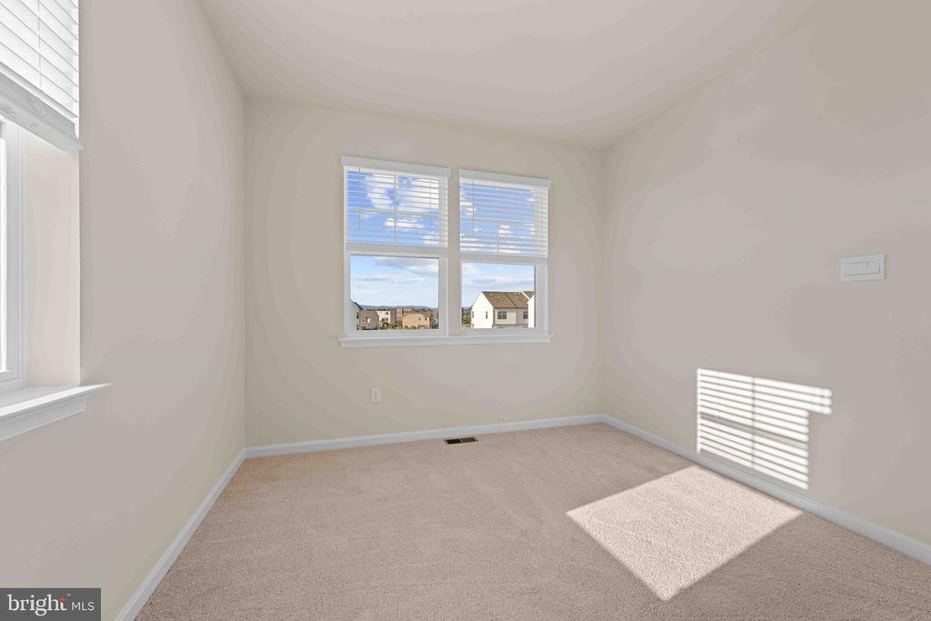 Image 21 of property listing at 377 ENSEMBLE WAY, Frederick, MD 21701