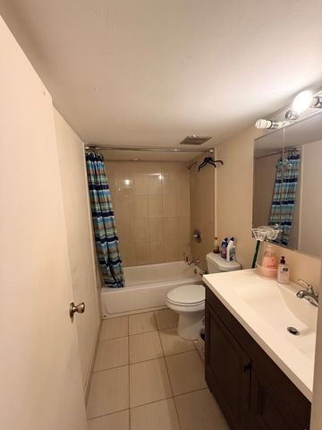 5500 Lincoln Avenue 107, Morton Grove, IL 60053