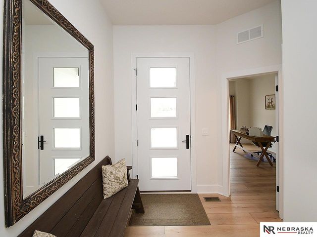 9121 Marbella Drive, Lincoln, NE 68520