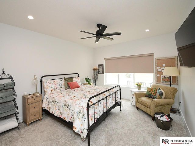 9121 Marbella Drive, Lincoln, NE 68520