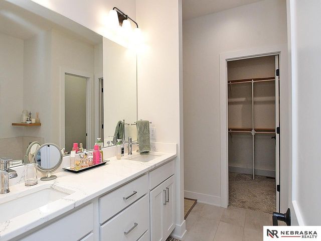 9121 Marbella Drive, Lincoln, NE 68520