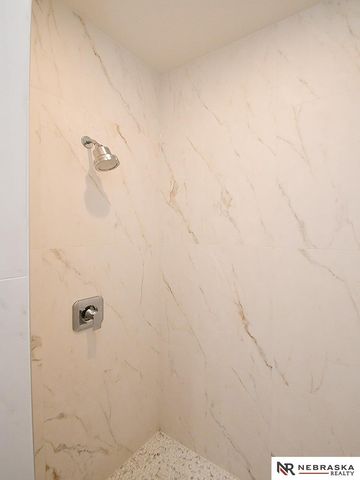 9121 Marbella Drive, Lincoln, NE 68520