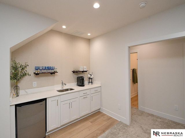 9121 Marbella Drive, Lincoln, NE 68520