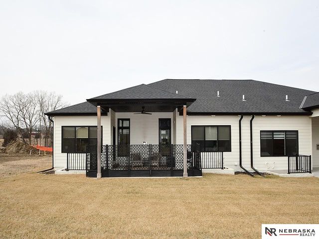 9121 Marbella Drive, Lincoln, NE 68520